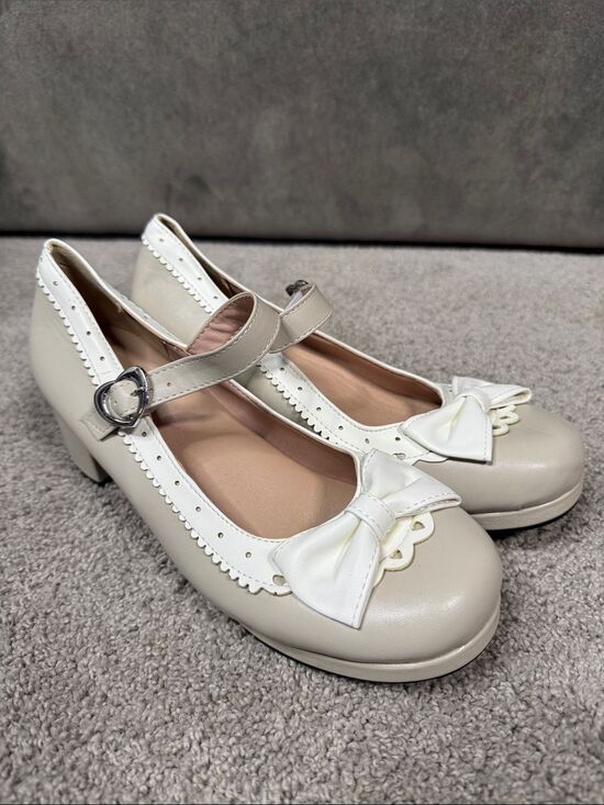 Shoes - Women’s Chunky Heel Mary Jane Pumps Cute Bow Hearts Round Toe Size 9.5 NEW *READ